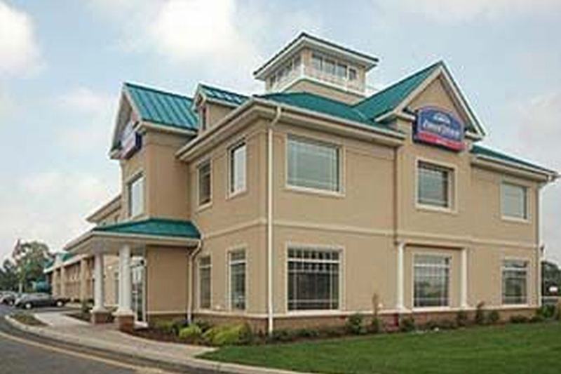 Howard Johnson By Wyndham Toms River Exterior foto